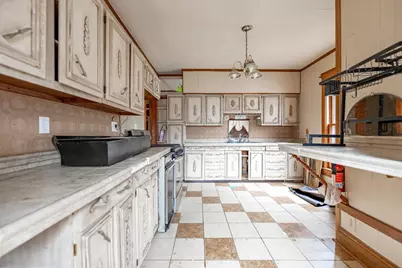 425 N Hinkley Avenue, Rockford, IL 61101 - Photo 13