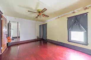 425 N Hinkley Ave, Rockford, IL 61101 - Photo 17