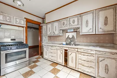 425 N Hinkley Avenue, Rockford, IL 61101 - Photo 11