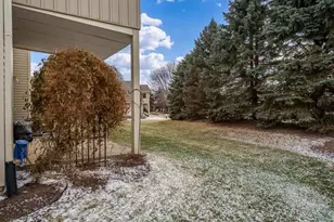 5683 Oak Village Dr, Roscoe, IL 61073 - Photo 25