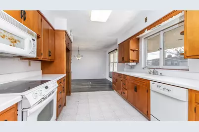 415 W Columbia Avenue, Stockton, IL 61085 - Photo 5