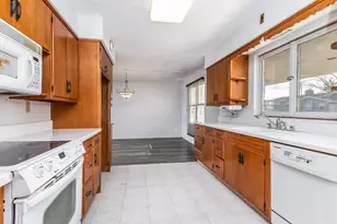 415 W Columbia Ave, Stockton, IL 61085 - Photo 5