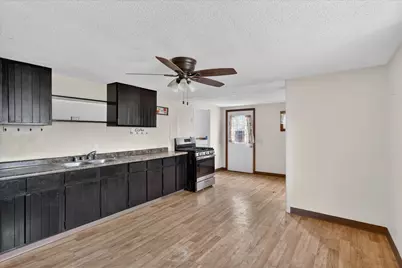 2929 Sewell Street, Rockford, IL 61109 - Photo 7