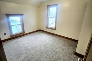 110 S 8th St, South Beloit, IL 61080 - Photo 13