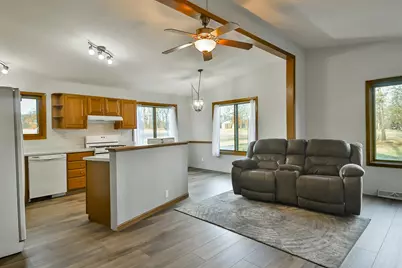 4415 S Chana Road, Chana, IL 61015 - Photo 9