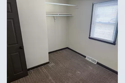 1001 39th Avenue, Rockford, IL 61109 - Photo 11