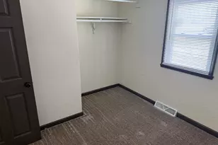 1001 39th Ave, Rockford, IL 61109 - Photo 11