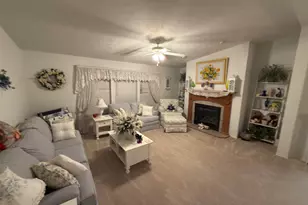 101 Club Cir, Belvidere, IL 61008 - Photo 3