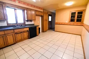 2623 Lorado Ln, Rockford, IL 61101 - Photo 9