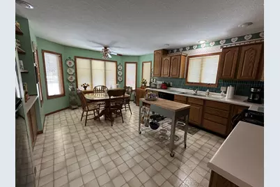 704 Brynnwood Lane, Lena, IL 61048 - Photo 15