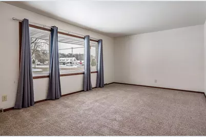 346 Whittemore Drive, South Beloit, IL 61080 - Photo 5