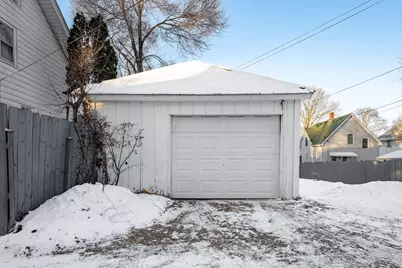 1607 7th Avenue, Rockford, IL 61104 - Photo 5