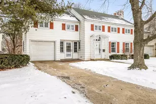 2433 Oxford St, Rockford, IL 61103 - Photo 3