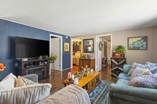 412 W Main St, Durand, IL 61024 - Photo 3