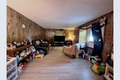 200 N Oregon Street, Troy Grove, IL 61372 - Photo 7