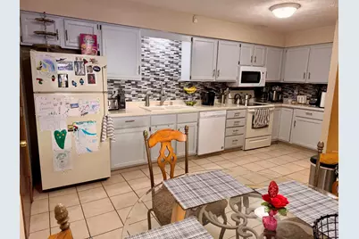 774 Tulip Lane, Rockford, IL 61107 - Photo 5