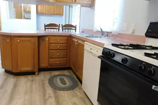 5476 Ebonywood Ln, Roscoe, IL 61073 - Photo 5