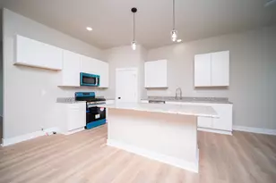 826 Kenai Ct, Roscoe, IL 61073 - Photo 7