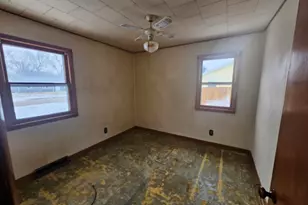 907 Merrill Ave, Loves Park, IL 61111 - Photo 7