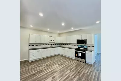 407 Allen St, Belvidere, IL 61008 - Photo 7