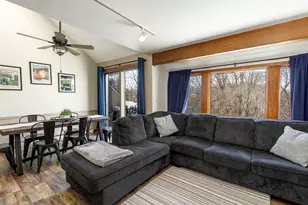 131 Plum Cove Dr, Galena, IL 61036 - Photo 9