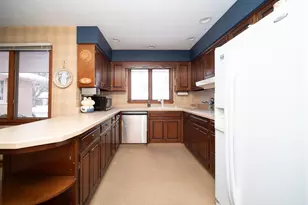 4311 Dorset Dr, Rockford, IL 61114 - Photo 7