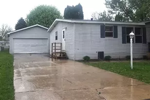 5421 Ebonywood Ln, Roscoe, IL 61073 - Photo 1