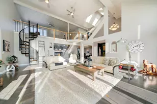 4092 W Pond Rd, Leaf River, IL 61047 - Photo 5