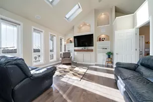 4092 W Pond Rd, Leaf River, IL 61047 - Photo 9