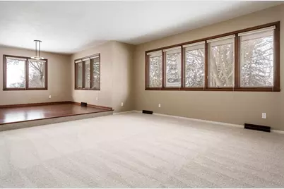 6747 Lynnhurst Lane, Roscoe, IL 61073 - Photo 9