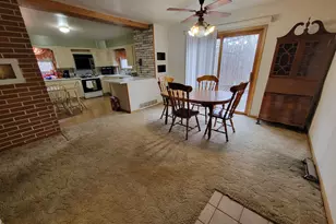 408 E 4th St, Spring Valley, IL 61362 - Photo 3