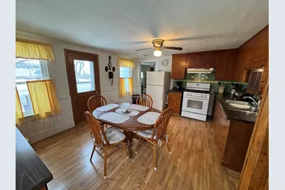 328 E Carroll Street, Lanark, IL 61046 - Photo 9