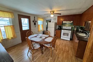 328 E Carroll St, Lanark, IL 61046 - Photo 9