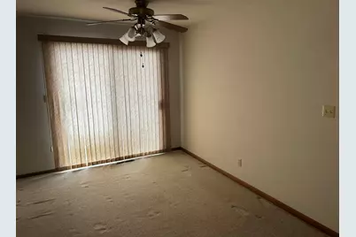 2129 Sunset Drive, Freeport, IL 61032 - Photo 5