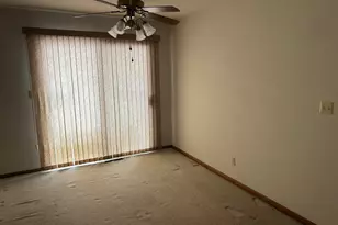 2129 Sunset Dr, Freeport, IL 61032 - Photo 5