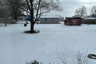 2129 Sunset Dr, Freeport, IL 61032 - Photo 15