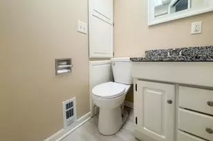 1424 Comanche, Rockford, IL 61107 - Photo 13