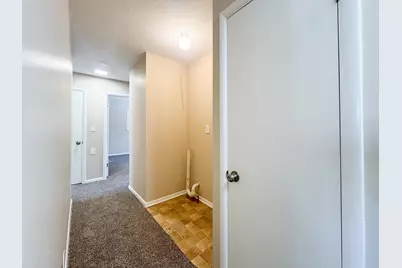 1424 Comanche, Rockford, IL 61107 - Photo 9