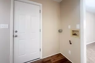 1424 Comanche, Rockford, IL 61107 - Photo 11