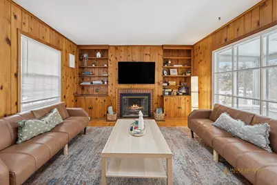 708 Coolidge Place, Rockford, IL 61107 - Photo 3