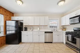 708 Coolidge Pl, Rockford, IL 61107 - Photo 7