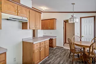 5488 Mahogany Ln, Roscoe, IL 61073 - Photo 13