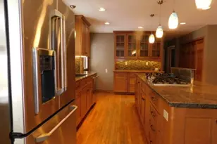 821 Tamarack Ln, Rockford, IL 61107 - Photo 9