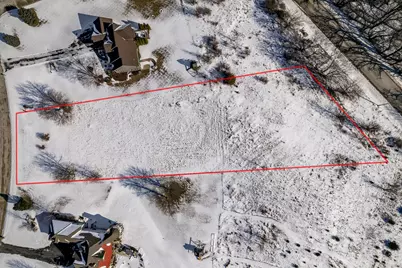 8915 Overlook Drive, Roscoe, IL 61073 - Photo 5