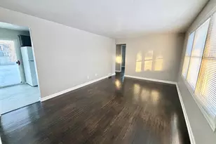 206 E Hosmer St, Loves Park, IL 61111 - Photo 3