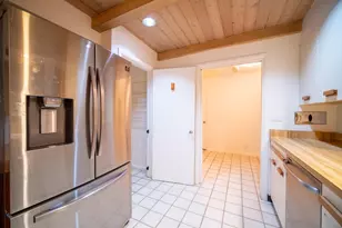 2812 Guilford Rd, Rockford, IL 61107 - Photo 7