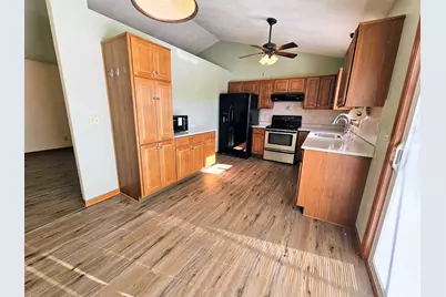 4753 Edenberry Lane, Rockton, IL 61072 - Photo 9