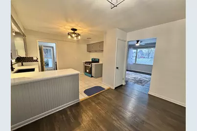 2703 18th Avenue, Rockford, IL 61108 - Photo 7