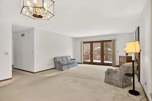 304 Trading Post Ct, Rockton, IL 61072 - Photo 11