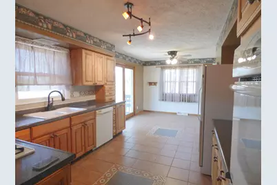 532 S Ward Street, Stockton, IL 61085 - Photo 7